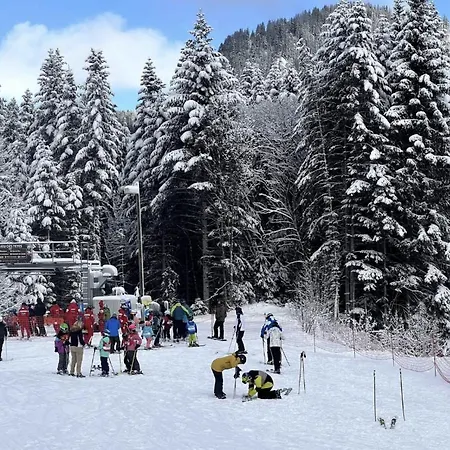 Parking Terrasse Pour 4 Personnes Au