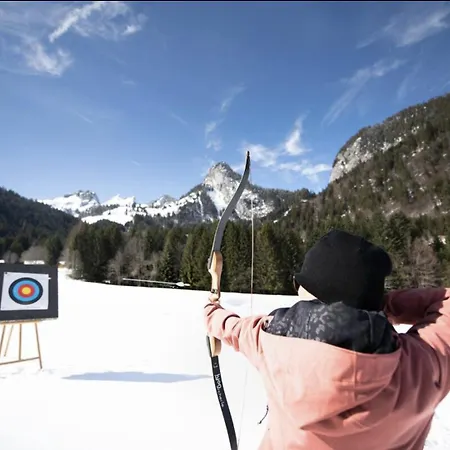 Parking Terrasse Pour 4 Personnes Au 아파트 Vionnaz