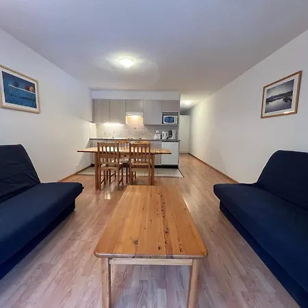 Parking Terrasse Pour 4 Personnes Au *
